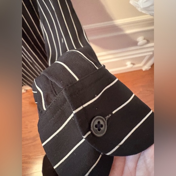 Women’s 100% Silk blouse by Lauren Ralph Lauren Size 12 - Picture 3 of 5